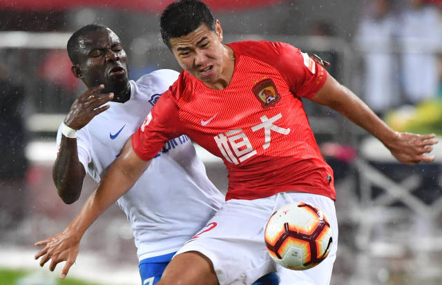 篮板取胜 广州终结九连败