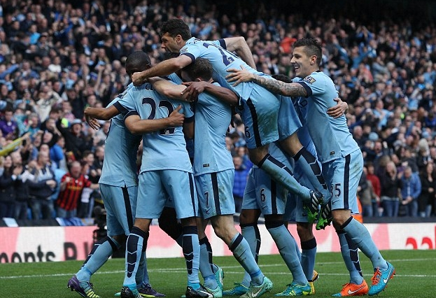 冬奥会：中国短道速滑夺两金