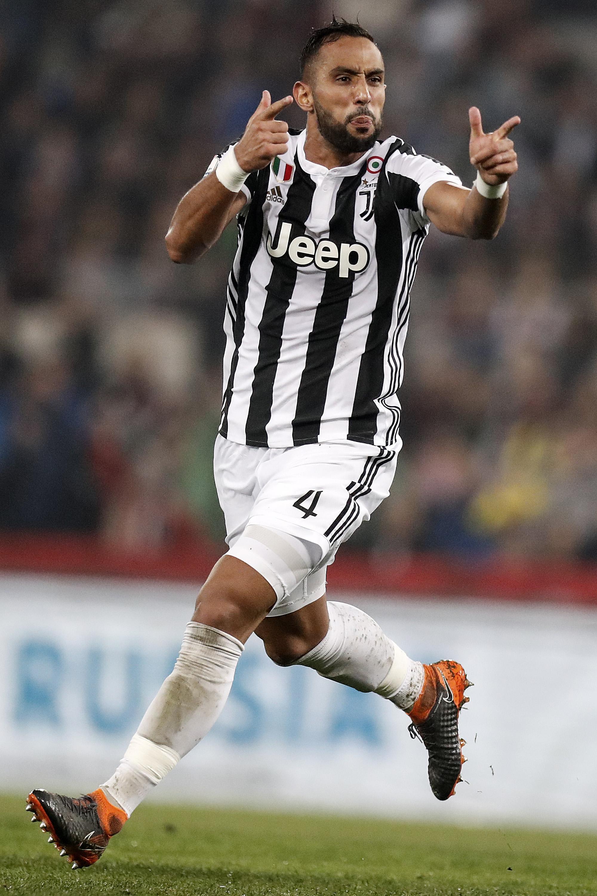 体坛联播｜萨卡将与阿森纳续约五年，曼城签下加