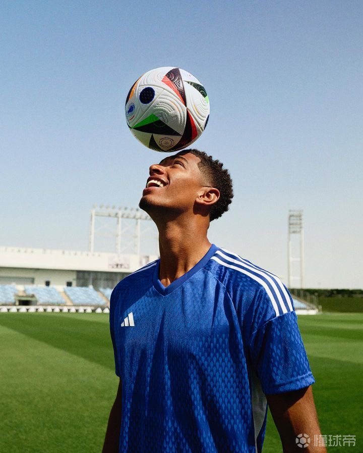 这球得跪着看！巴萨22岁中场大师40米直塞：撕裂4人防线 4场造7球